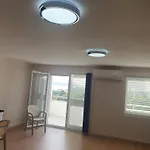 Penthouse D'exception Avec Rooftop Vue Et Colline 3 Sur 2 Etages 100m De La Durrës