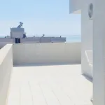 Penthouse D'exception Avec Rooftop Vue Et Colline 3 Sur 2 Etages 100m De La Durrës