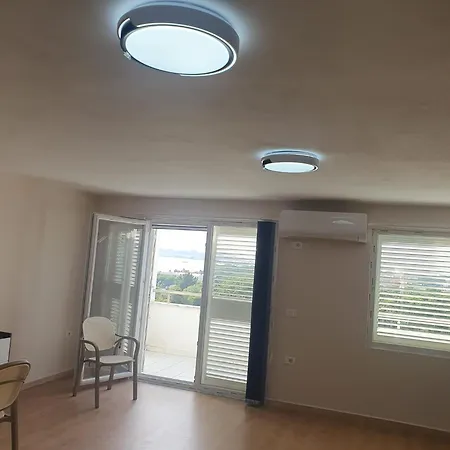 Penthouse D'exception Avec Rooftop Vue Et Colline 3 Sur 2 Etages 100m De La Δυρράχιο