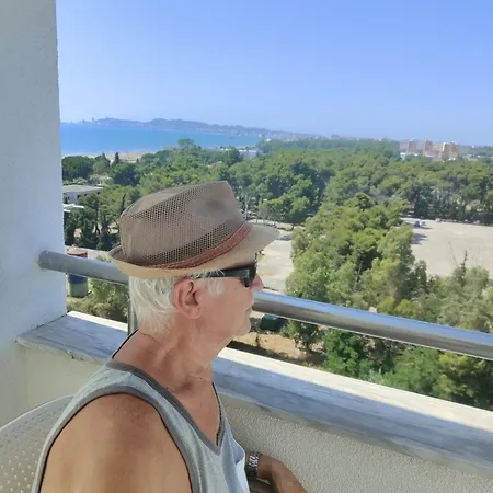 Magnifique Duplex Avec Terrasse Et Balcon Vue A 100m De La 3 * Durres