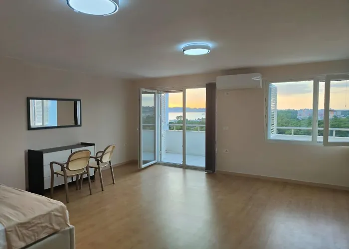 Penthouse D'exception Avec Rooftop Vue Et Colline 3 Sur 2 Etages 100m De La