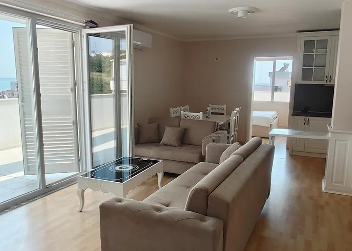 Penthouse D'exception Avec Rooftop Vue Et Colline 3 Sur 2 Etages 100m De La Apartament Durrës