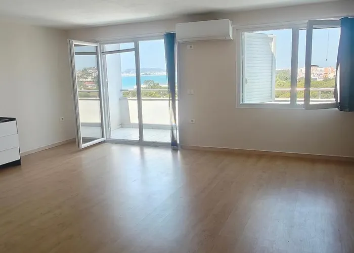 Apartament Penthouse D'exception Avec Rooftop Vue Et Colline 3 Sur 2 Etages 100m De La *
